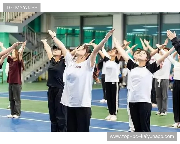 体操俱乐部推行教练员继续教育认证制度，体操教练员培训